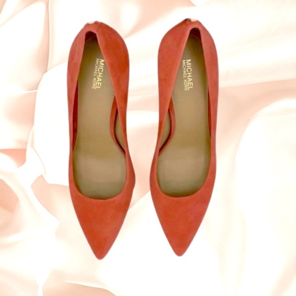 Michael Michael Kors Pink-Grapefruit Suede Shoes SZ 7.5M - Picture 3 of 14
